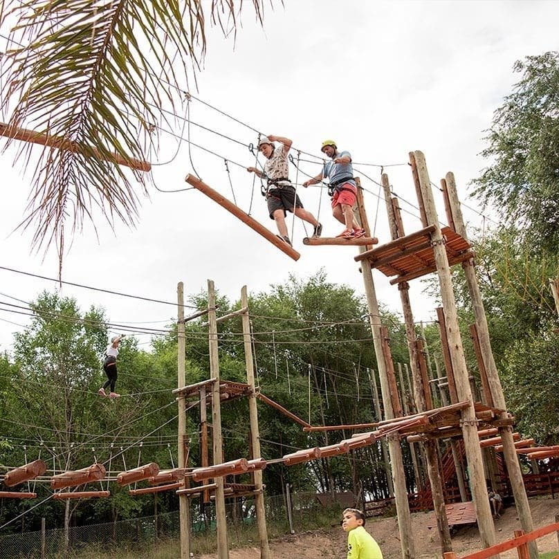 Salidas con chicos en Calamuchita: Parques temáticos, tirolesas y lagos para disfrutar en familia